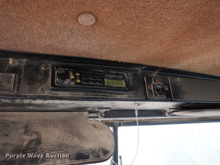 image for item DF8127 2001 Kenworth W900  ready mix truck