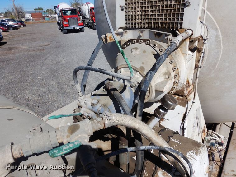 image for item DF8127 2001 Kenworth W900  ready mix truck