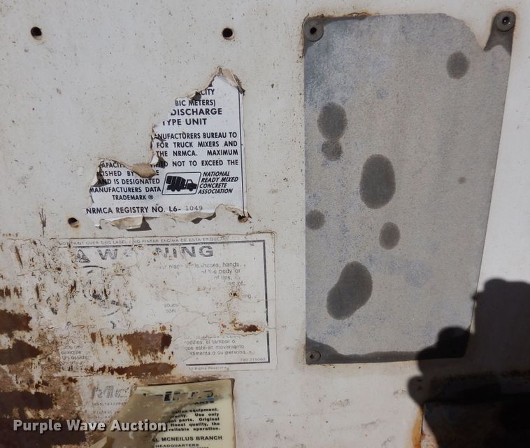 image for item DF8127 2001 Kenworth W900  ready mix truck