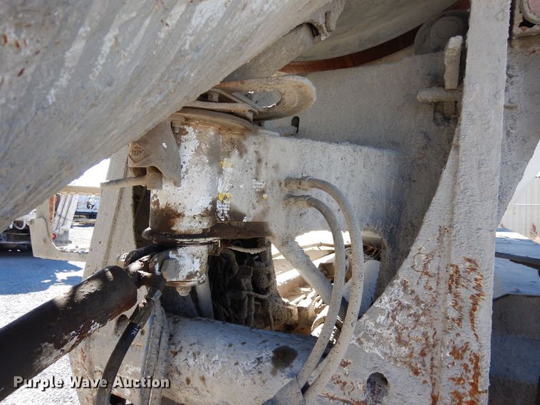 image for item DF8127 2001 Kenworth W900  ready mix truck