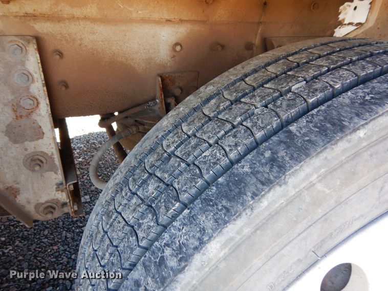 image for item DF8127 2001 Kenworth W900  ready mix truck