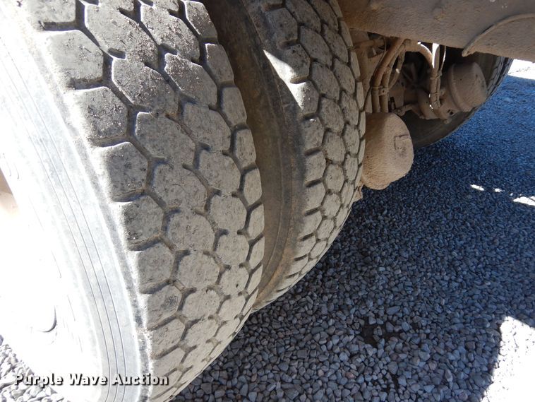 image for item DF8127 2001 Kenworth W900  ready mix truck