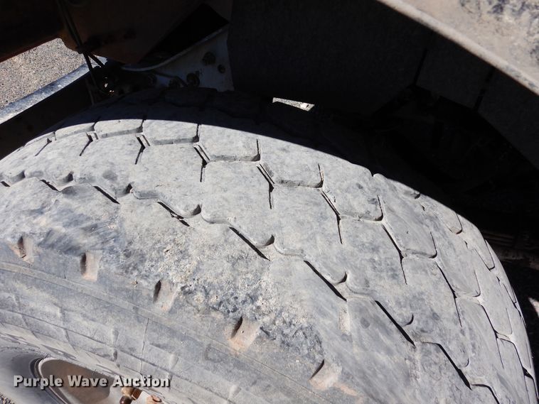 image for item DF8127 2001 Kenworth W900  ready mix truck