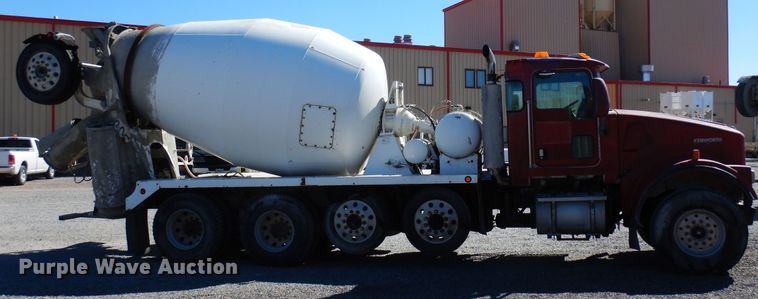 image for item DF8128 2003 Kenworth W900  ready mix truck