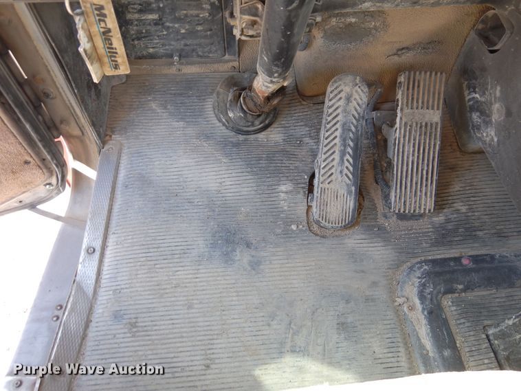 image for item DF8128 2003 Kenworth W900  ready mix truck