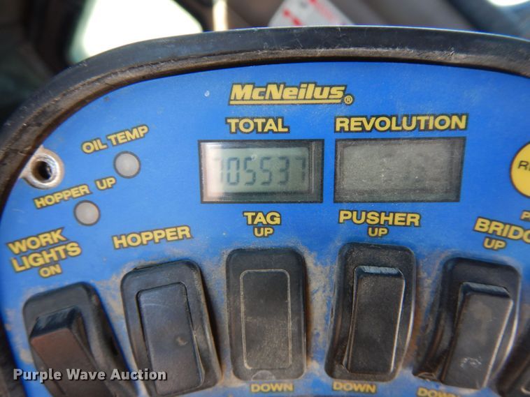 image for item DF8128 2003 Kenworth W900  ready mix truck