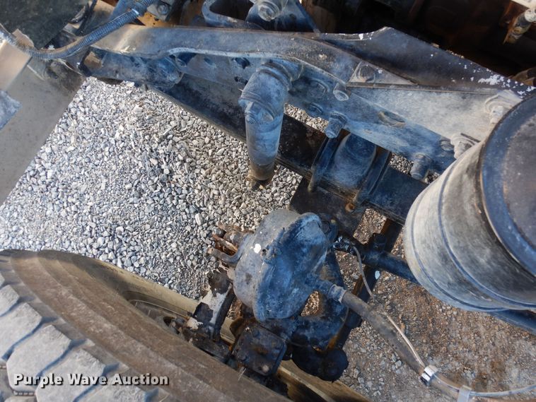 image for item DF8128 2003 Kenworth W900  ready mix truck