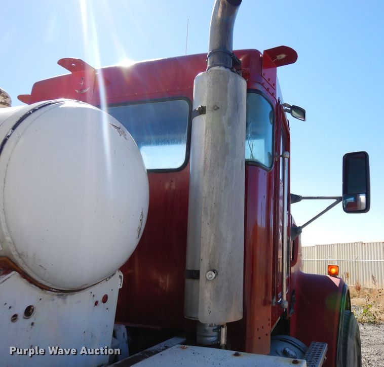 image for item DF8128 2003 Kenworth W900  ready mix truck