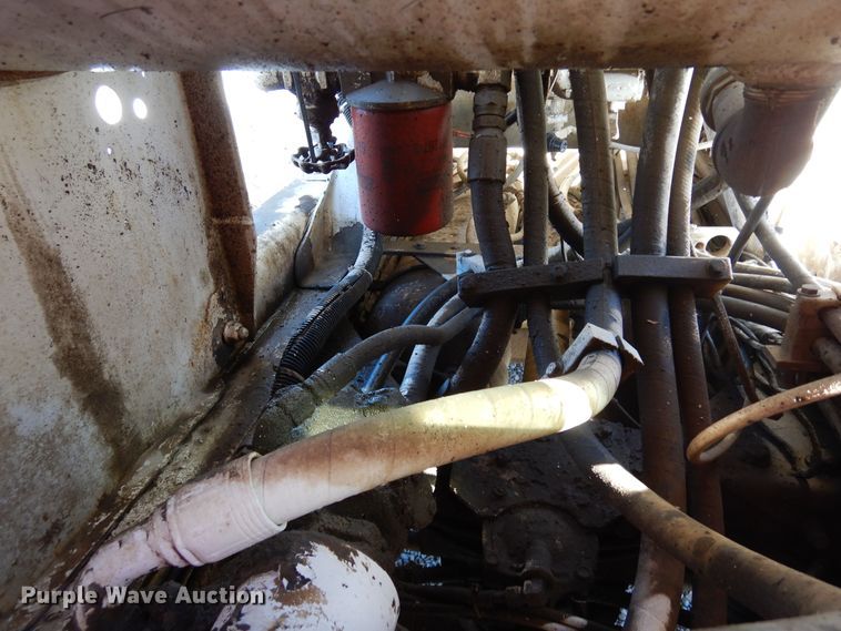 image for item DF8128 2003 Kenworth W900  ready mix truck