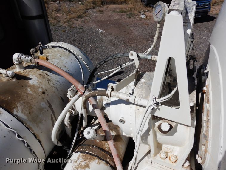 image for item DF8128 2003 Kenworth W900  ready mix truck