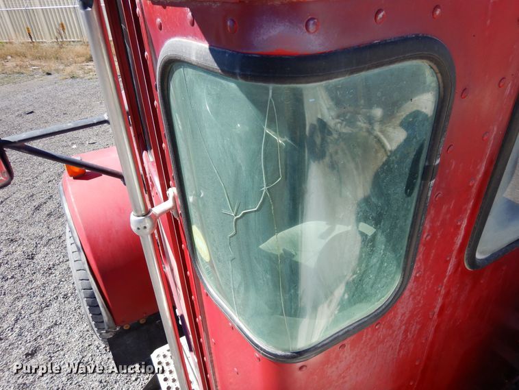 image for item DF8128 2003 Kenworth W900  ready mix truck