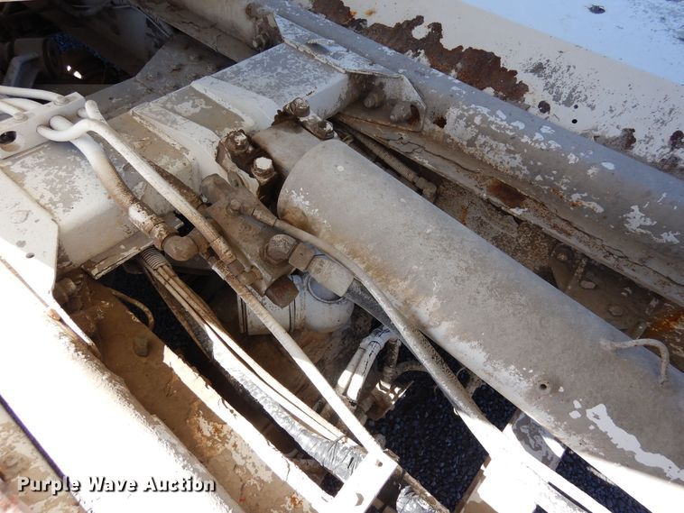 image for item DF8128 2003 Kenworth W900  ready mix truck