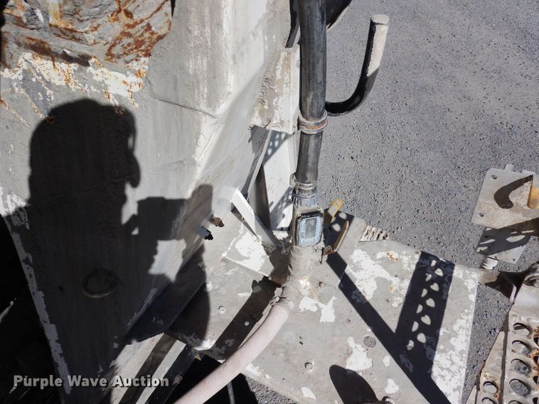 image for item DF8128 2003 Kenworth W900  ready mix truck