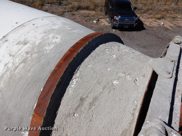 image for item DF8128 2003 Kenworth W900  ready mix truck