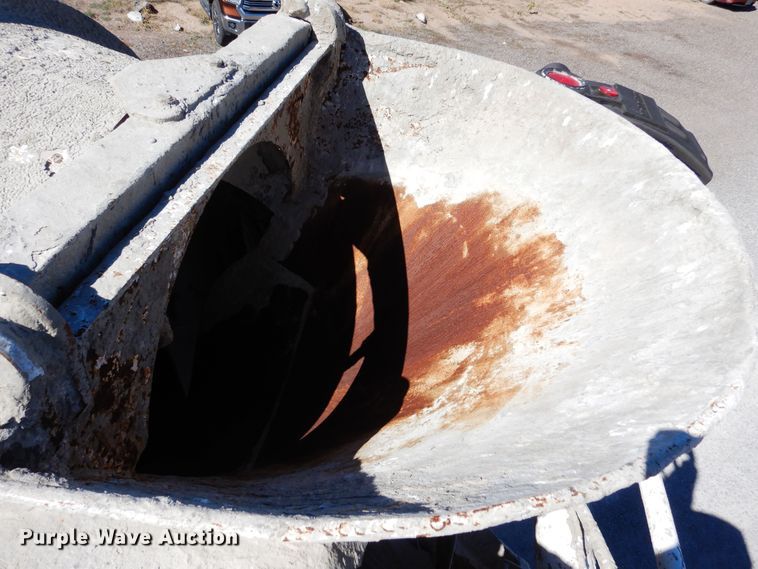 image for item DF8128 2003 Kenworth W900  ready mix truck