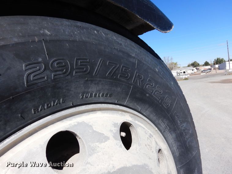 image for item DF8128 2003 Kenworth W900  ready mix truck