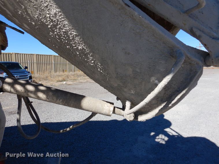 image for item DF8128 2003 Kenworth W900  ready mix truck