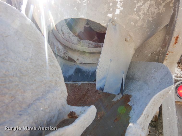 image for item DF8128 2003 Kenworth W900  ready mix truck