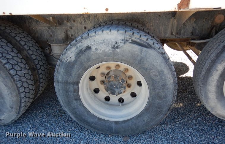 image for item DF8128 2003 Kenworth W900  ready mix truck