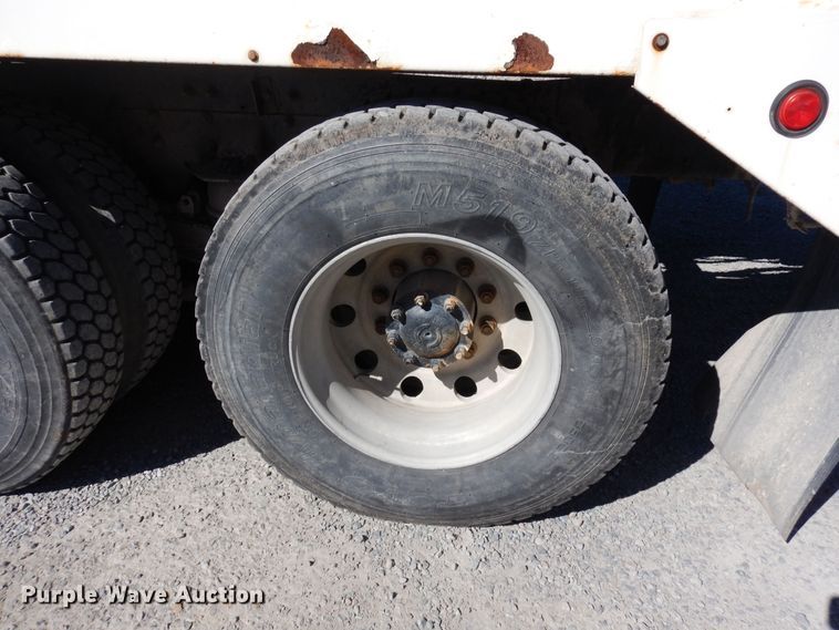 image for item DF8128 2003 Kenworth W900  ready mix truck