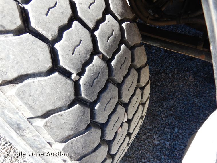 image for item DF8128 2003 Kenworth W900  ready mix truck