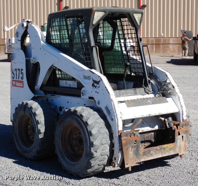 image for item DF8134 2010 Bobcat S175  skid steer loader