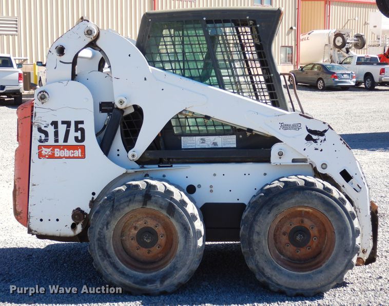 image for item DF8134 2010 Bobcat S175  skid steer loader