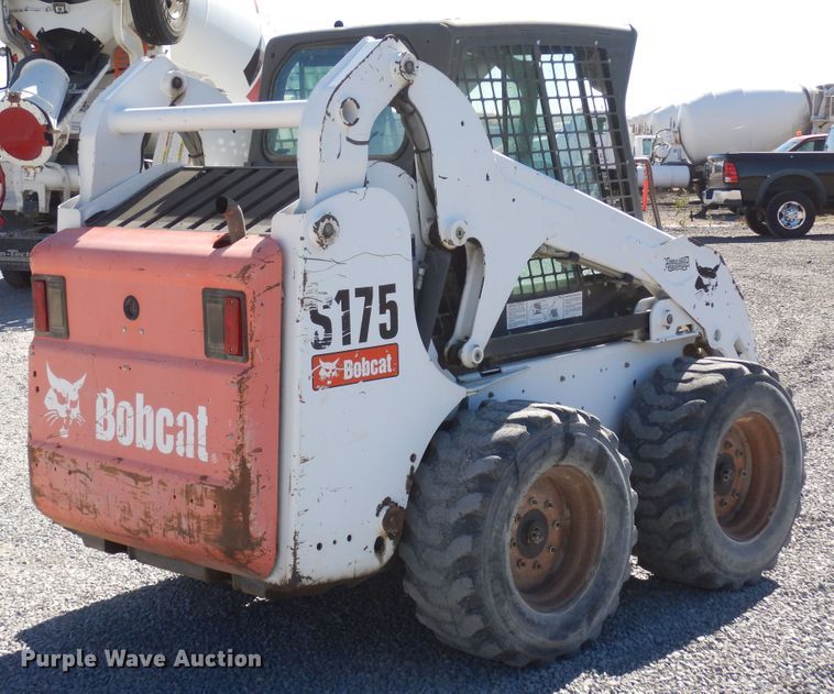 image for item DF8134 2010 Bobcat S175  skid steer loader