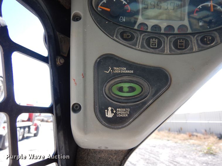 image for item DF8134 2010 Bobcat S175  skid steer loader