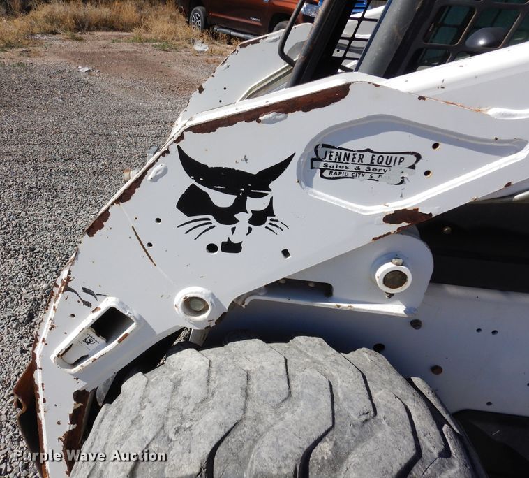 image for item DF8134 2010 Bobcat S175  skid steer loader