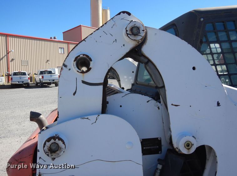 image for item DF8134 2010 Bobcat S175  skid steer loader