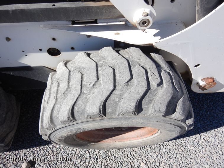 image for item DF8134 2010 Bobcat S175  skid steer loader
