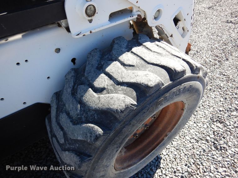 image for item DF8134 2010 Bobcat S175  skid steer loader