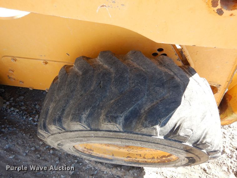 image for item DF8135 2009 John Deere 317  skid steer loader