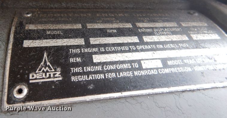 image for item DJ3863 2002 Genie S-85  boom lift