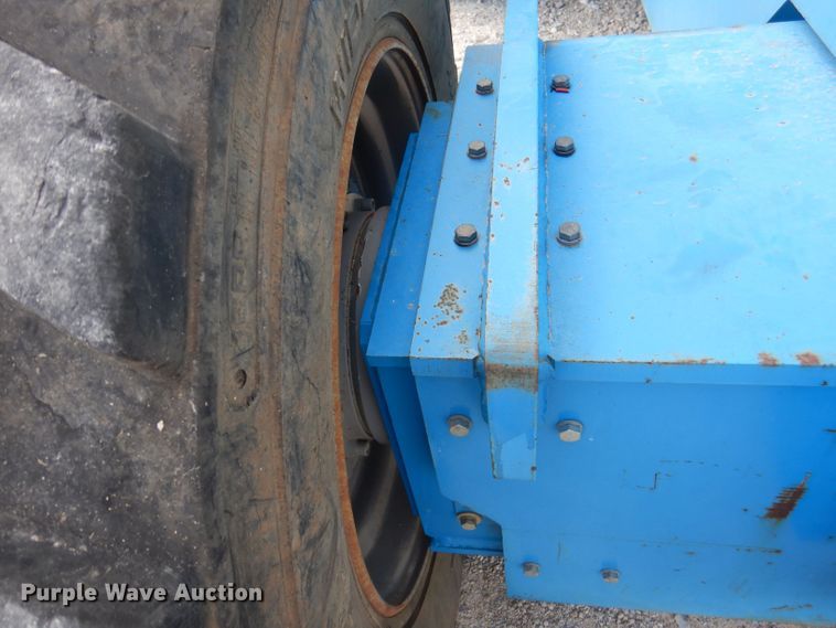 image for item DJ3863 2002 Genie S-85  boom lift