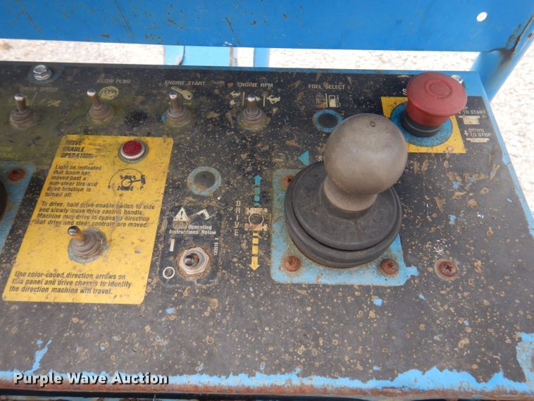 image for item DJ3863 2002 Genie S-85  boom lift