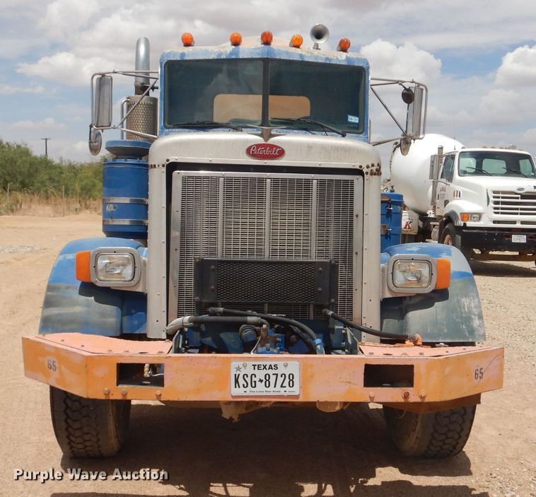 image for item DJ8984 1987 Peterbilt 357  ready mix truck