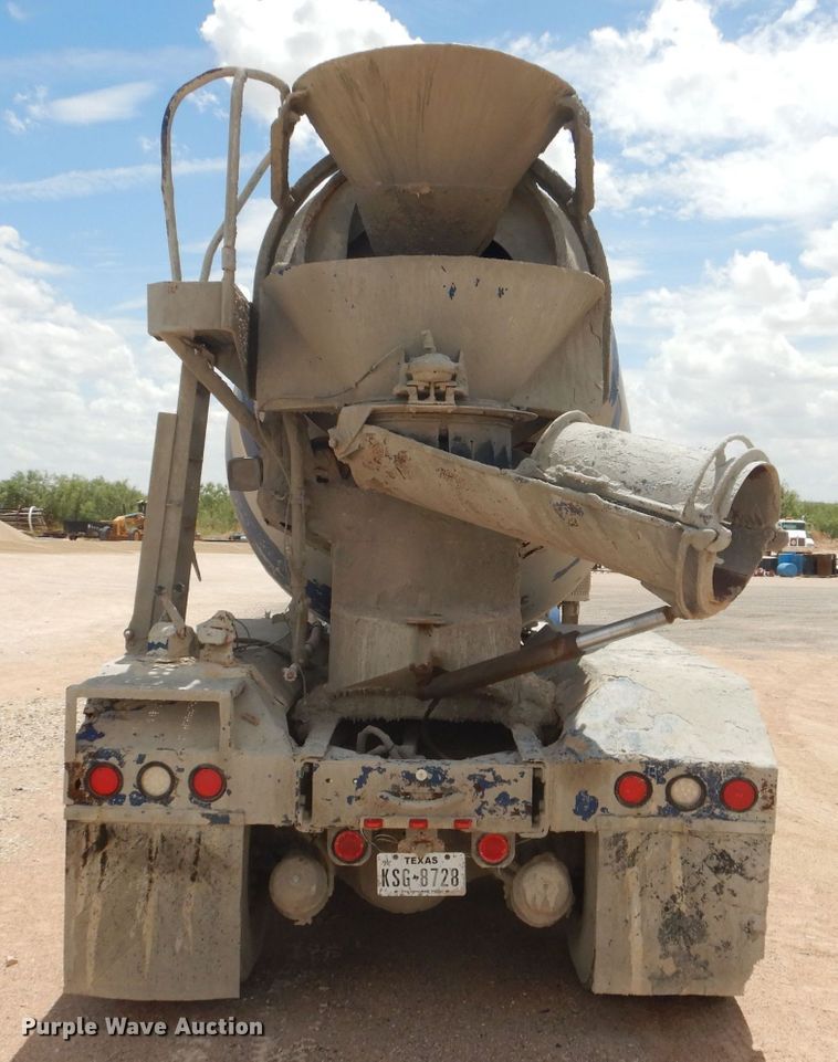 image for item DJ8984 1987 Peterbilt 357  ready mix truck