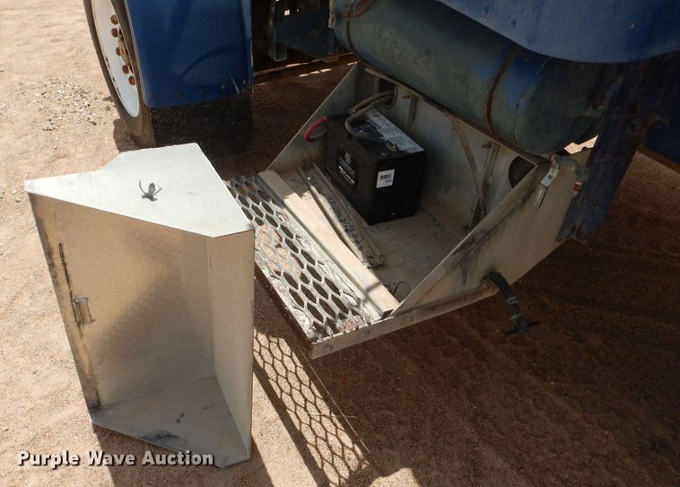 image for item DJ8984 1987 Peterbilt 357  ready mix truck