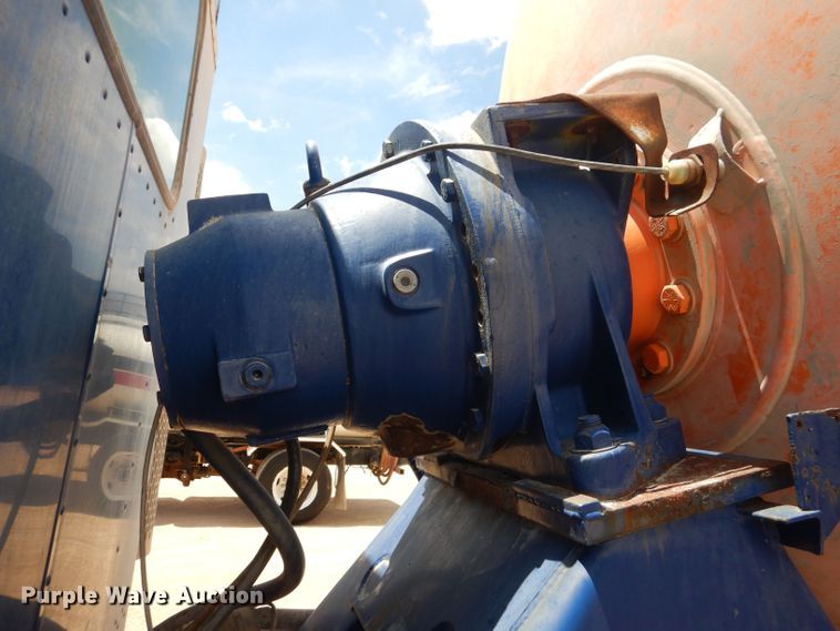 image for item DJ8984 1987 Peterbilt 357  ready mix truck