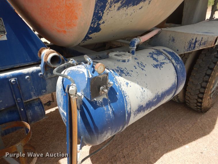 image for item DJ8984 1987 Peterbilt 357  ready mix truck