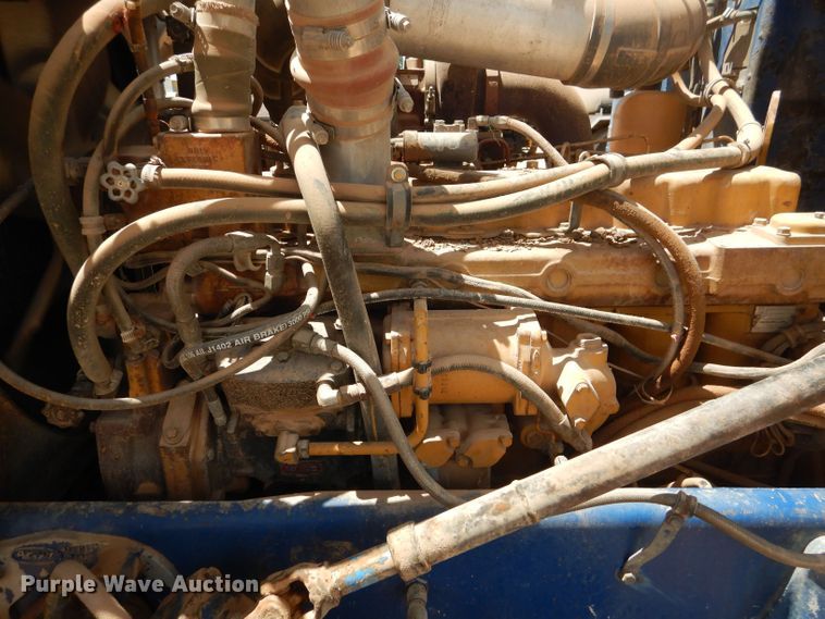 image for item DJ8984 1987 Peterbilt 357  ready mix truck