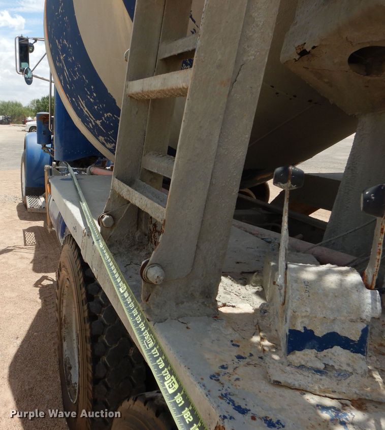 image for item DJ8984 1987 Peterbilt 357  ready mix truck