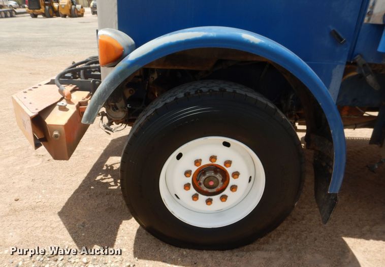 image for item DJ8984 1987 Peterbilt 357  ready mix truck