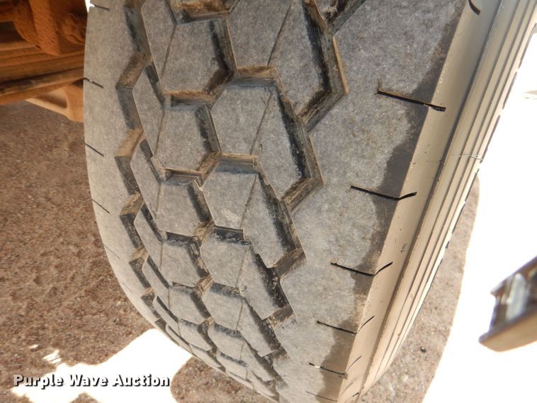 image for item DJ8984 1987 Peterbilt 357  ready mix truck