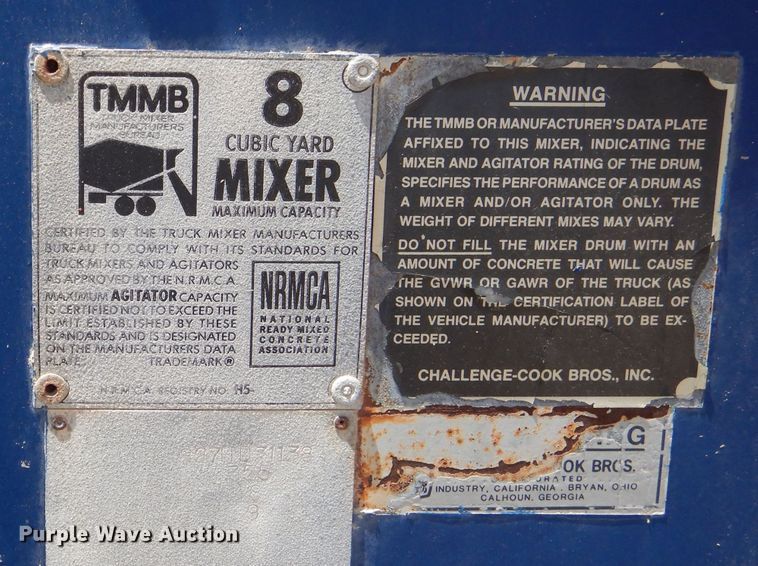 image for item DJ8984 1987 Peterbilt 357  ready mix truck