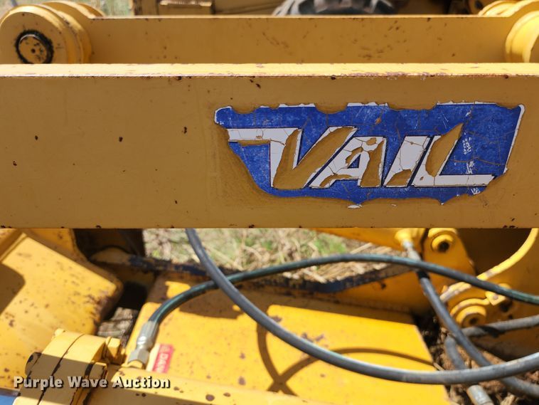 image for item DJ8992 2006 John Deere 750J  dozer