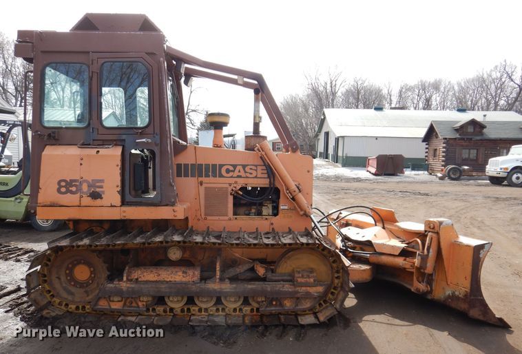 image for item DL5963 Case 850E  dozer