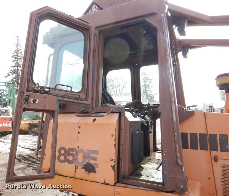 image for item DL5963 Case 850E  dozer